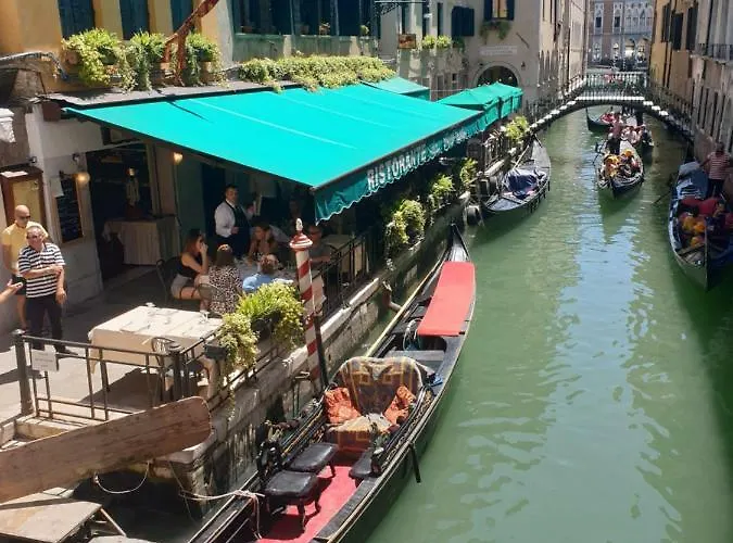 Alojamento de Acomodação e Pequeno-almoço Ca' Del Sol Veneza