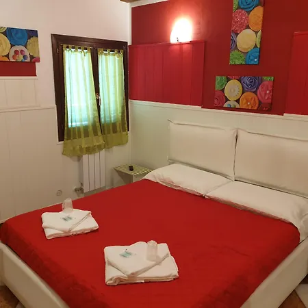 לינה וארוחת בוקר Ca' Del Sol